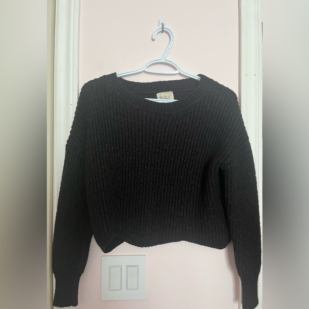 Kenji Crop Knit Sweater SM306
